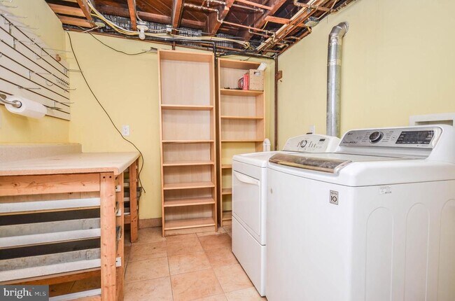 Building Photo - 7205 46th St