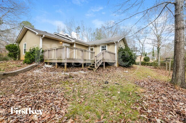 Building Photo - 6585 Evans Dr