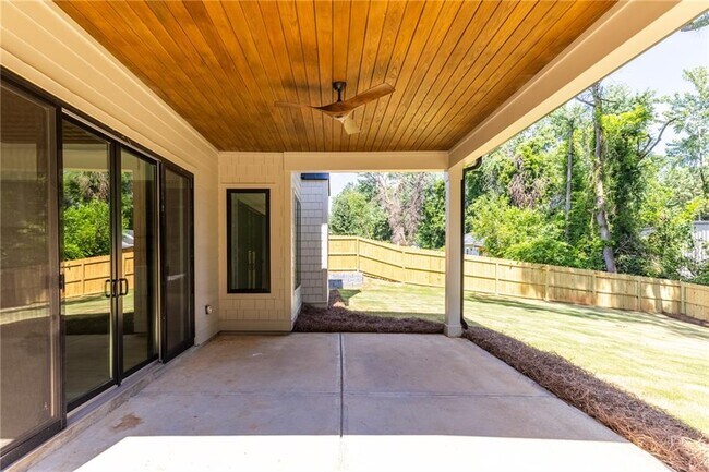 Building Photo - 2278 Tally Dr