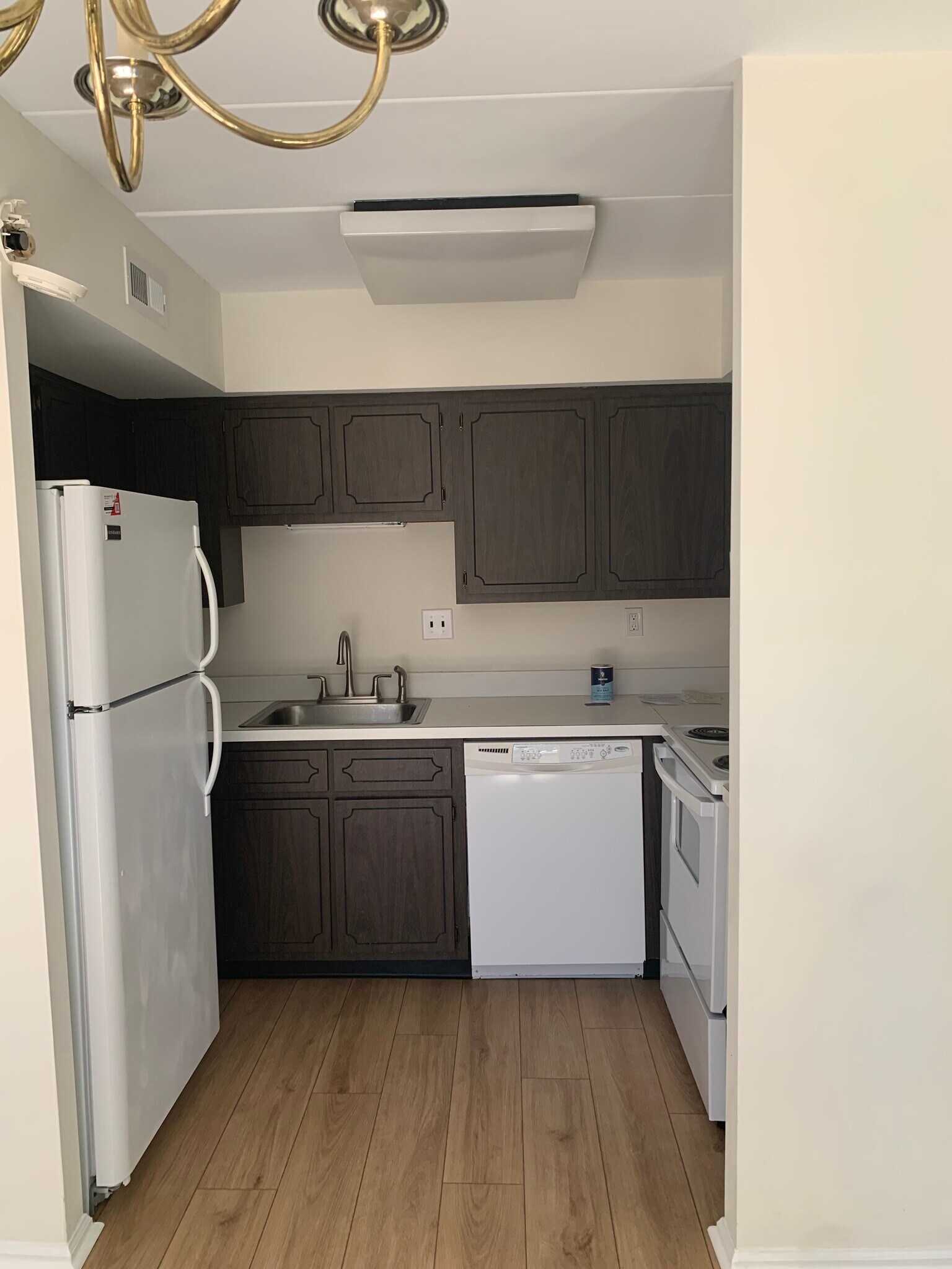 Building Photo - 6 Aspen Way