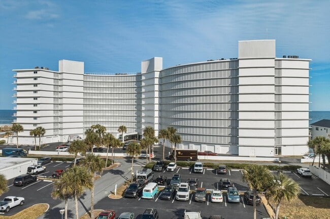 Building Photo - 1601 Ocean Dr S