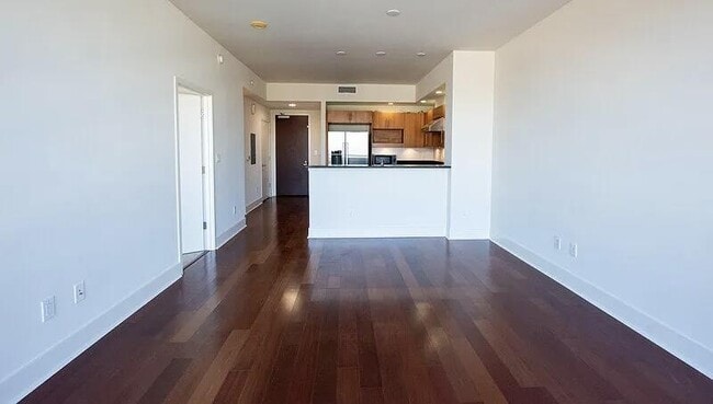 Building Photo - 88 E San Fernando St