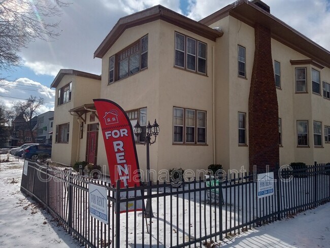 Primary Photo - 433 Seymour Ave