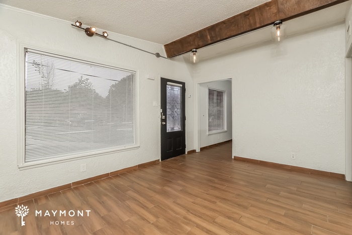 Building Photo - 314 Surrels Ave