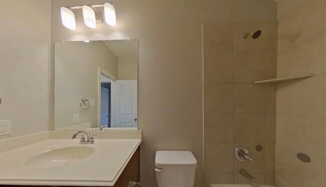 Building Photo - Beautifully Renovated 3-Bedroom Home with Premium Finishes