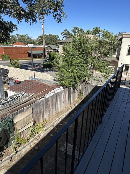 Balcony view - 407 Crocker St