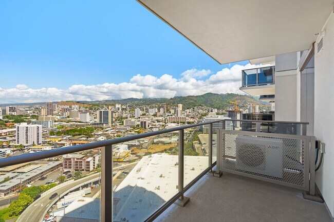 Building Photo - Sky Ala Moana West #2204 — 1BR/1BA/1PK — $...