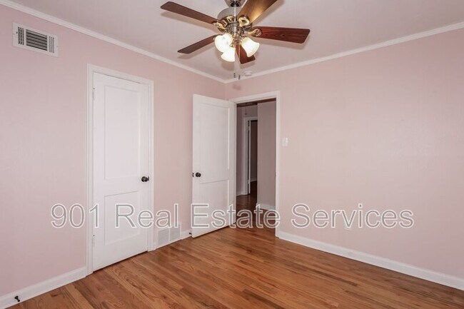 Building Photo - 5103 Edenshire Ave