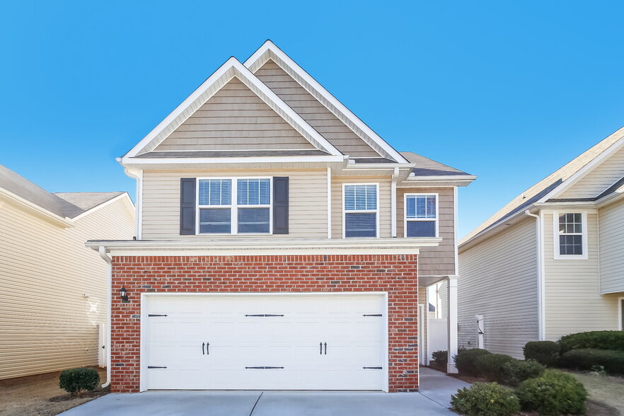 Primary Photo - 457 Highland Falls Dr