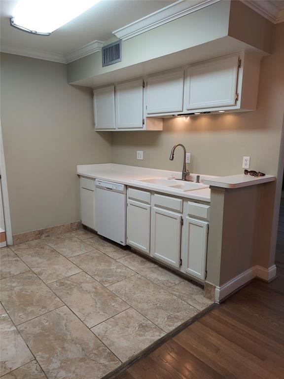 Building Photo - 1601 S Shepherd Dr