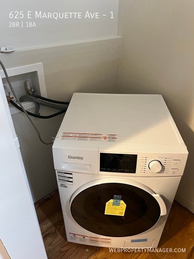 Building Photo - 625 E Marquette Rd