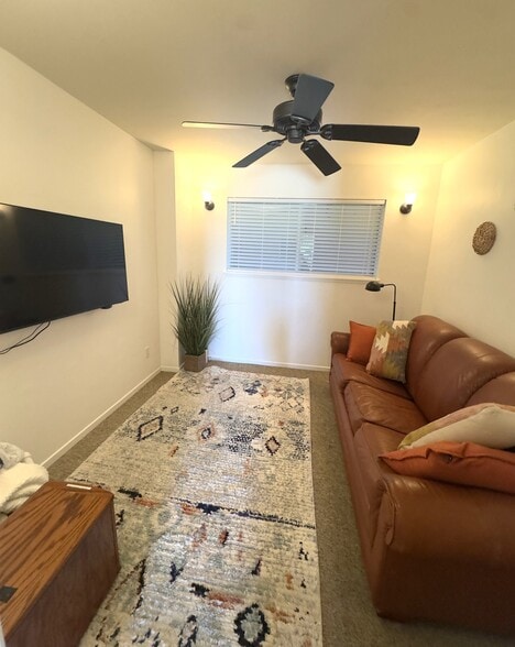 Building Photo - 800 Lincoln Ave