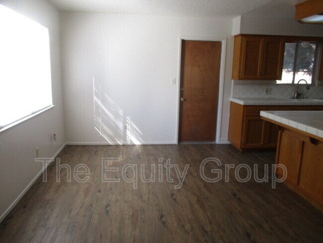 Building Photo - 1642 S West St