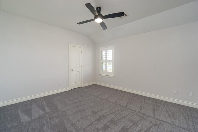 Building Photo - 853 Coastal Ct