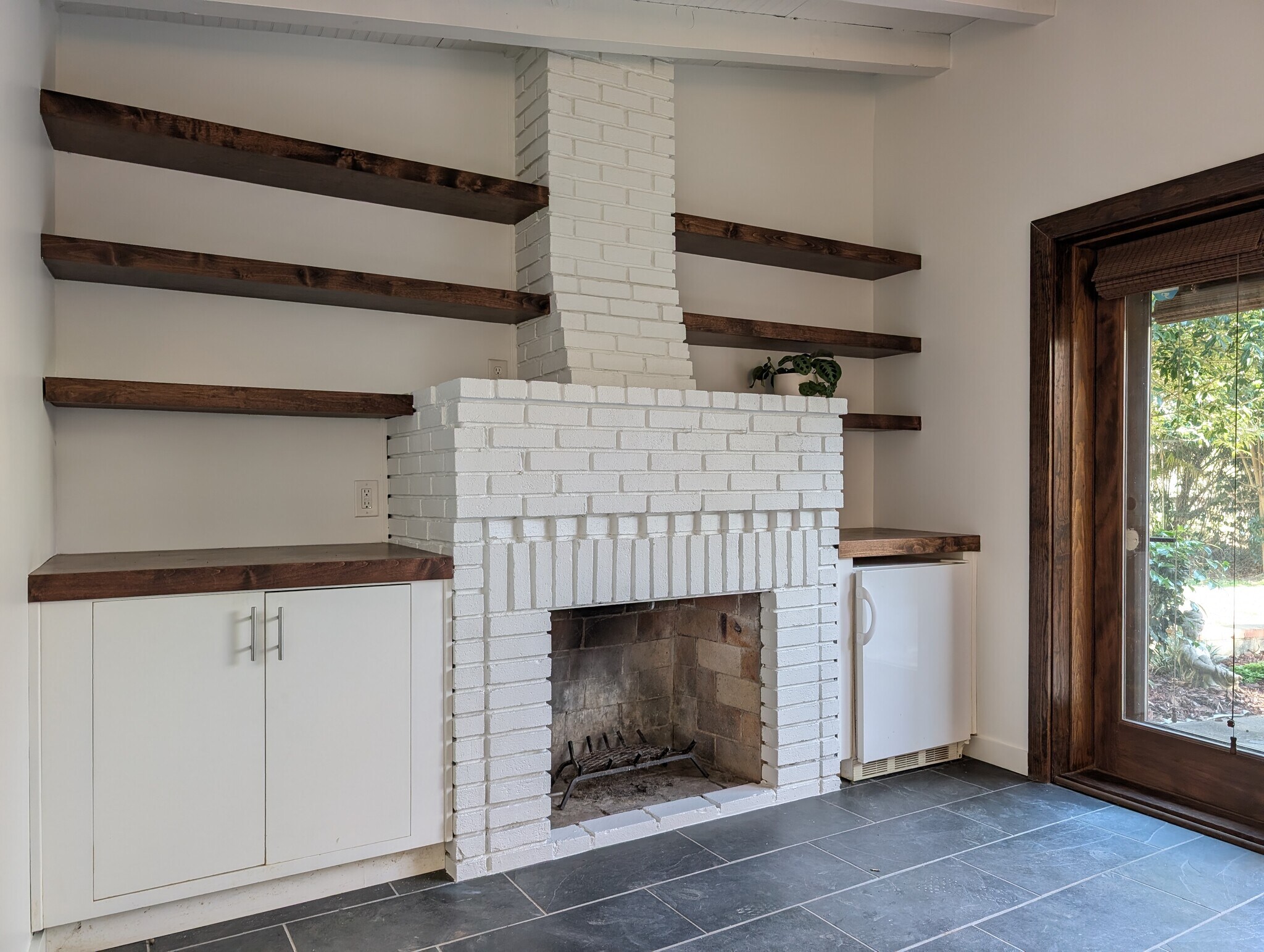 Garden House - 1096 Oakfield Dr SE