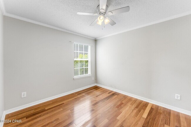 Building Photo - 3435 Cherry Ridge Rd