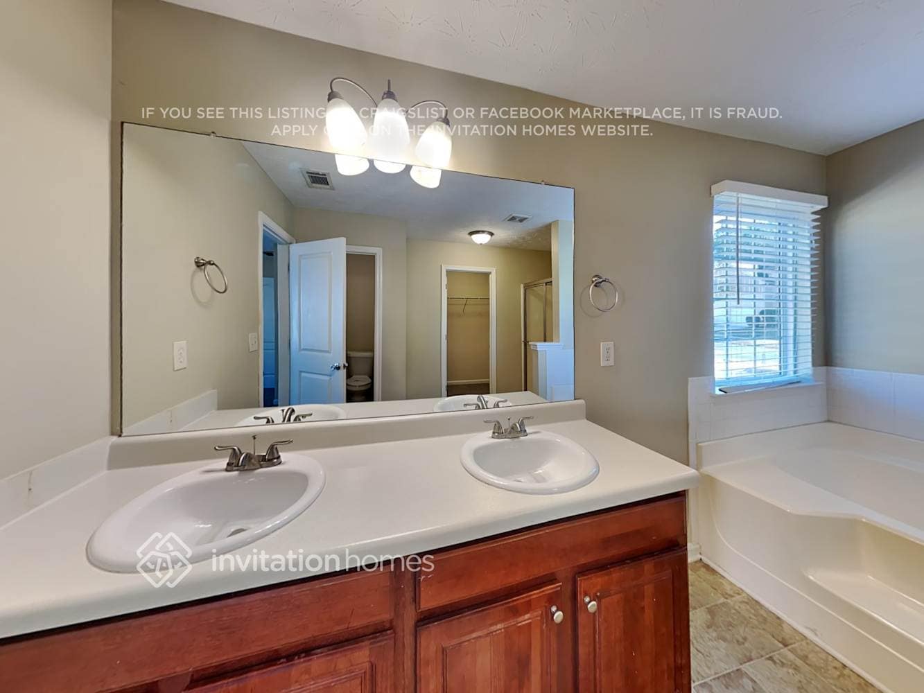 Building Photo - 4444 Grove Lake St SW