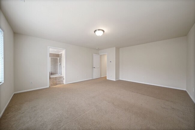 Building Photo - 3119 Harrier St NE