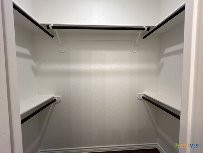 Building Photo - 5110 Rose Gdn Lp