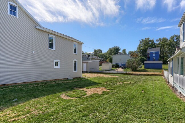 Building Photo - 1232 Lafayette St