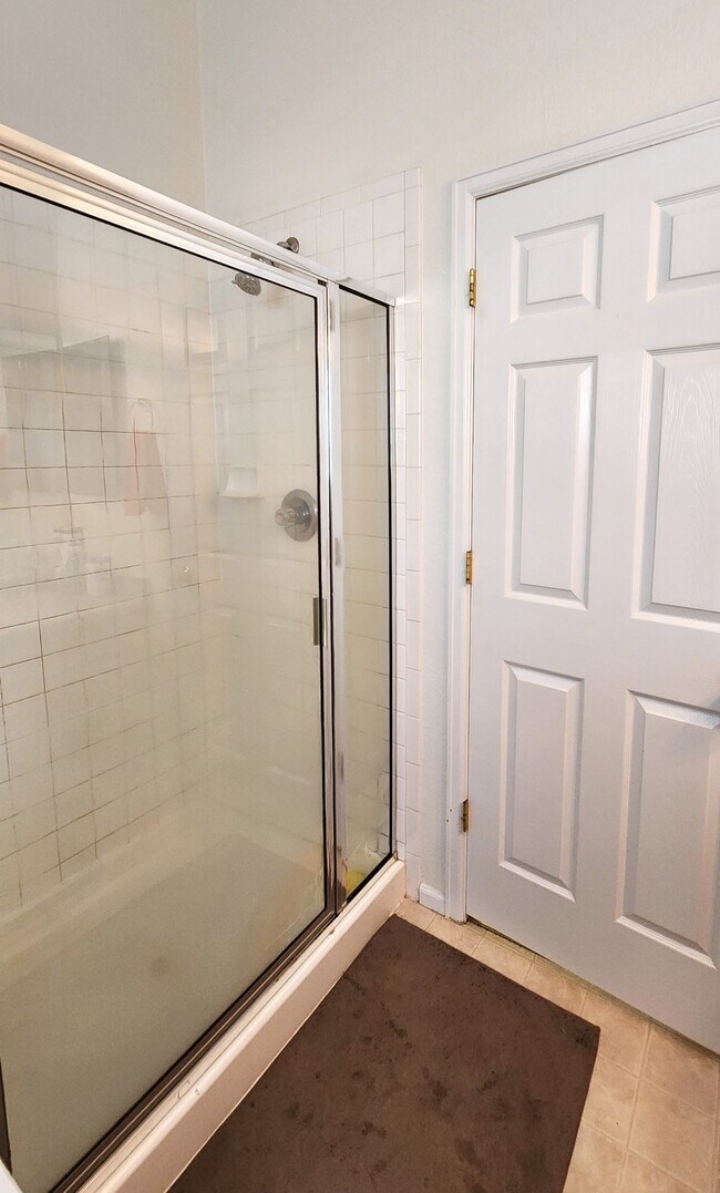 Building Photo - 13628 Plaster Cir