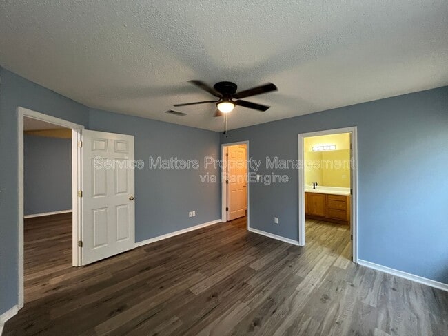 Building Photo - 2439 Redoubt Ave