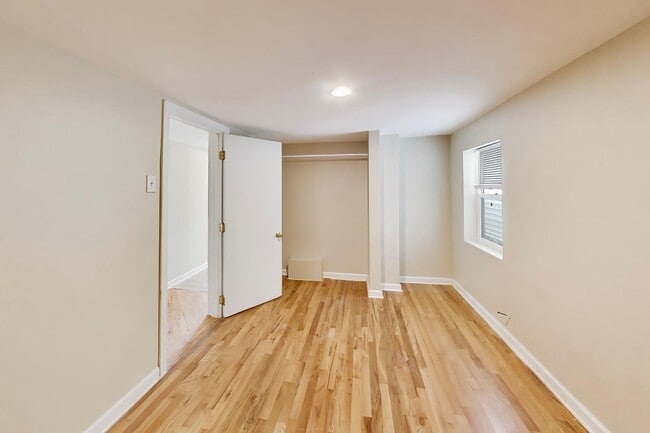 Building Photo - 4614 N Springfield Ave