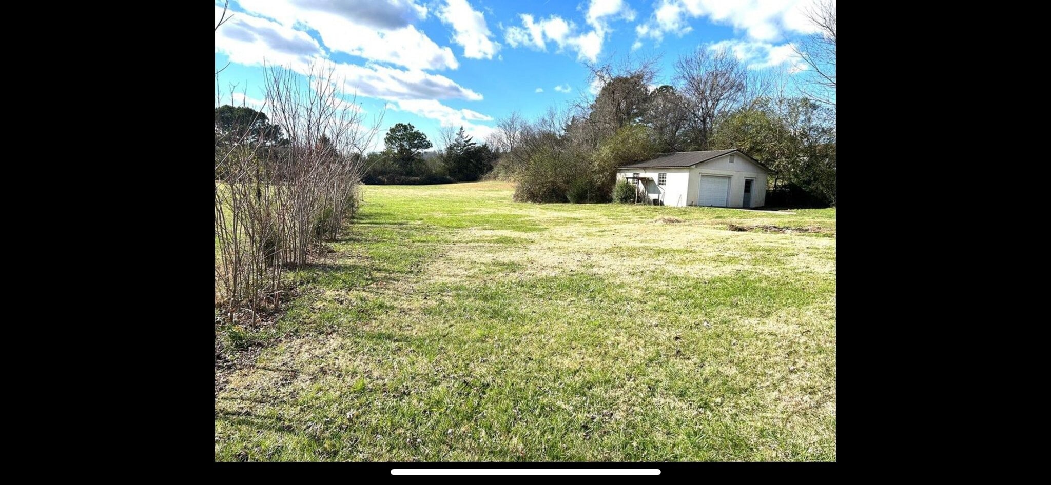 Building Photo - 136 Golf Dr SE
