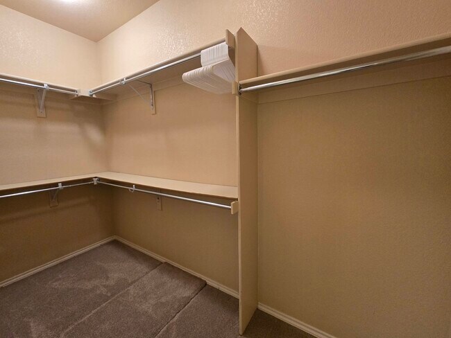 Building Photo - 6603 W 3rd St