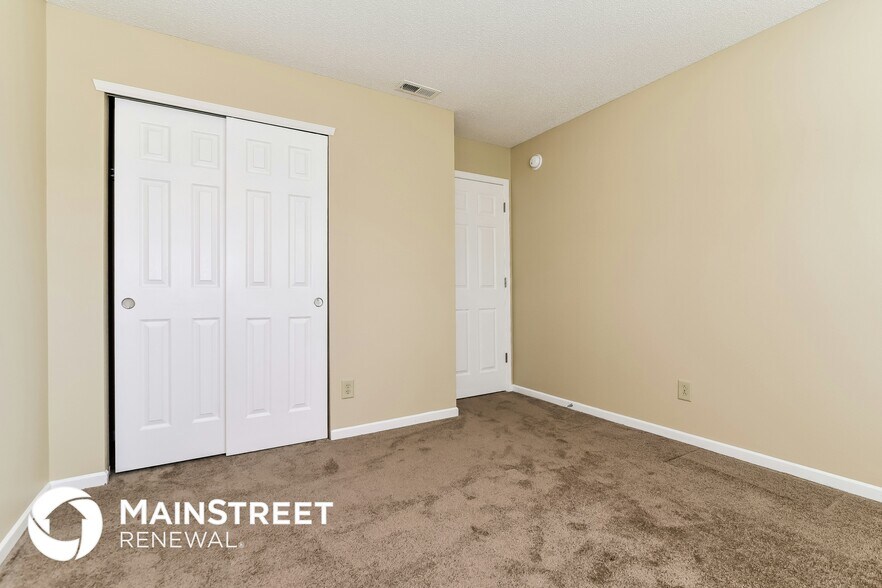 Building Photo - 9130 Southernwood Way