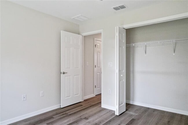Building Photo - 13422 SW 48th Ave