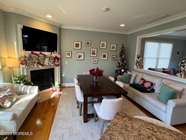 Building Photo - 8 Ave of Two Rivers