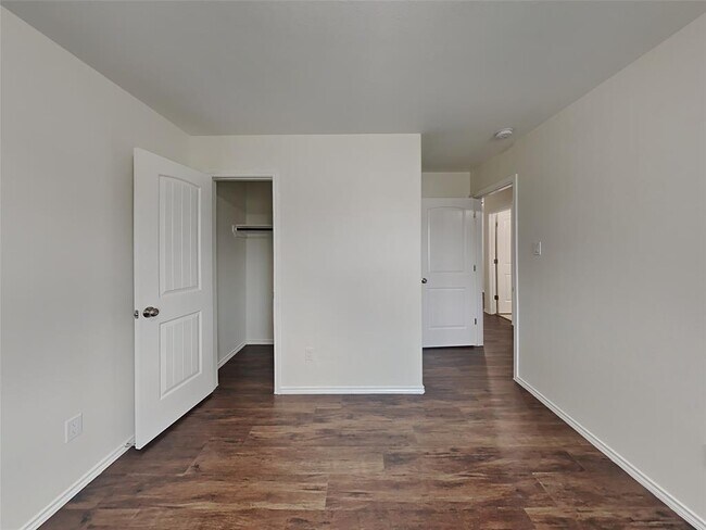 Building Photo - 7234 Basque Country Dr