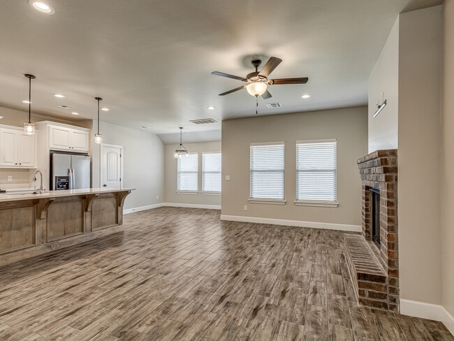Building Photo - 4505 Black Mesa Ln