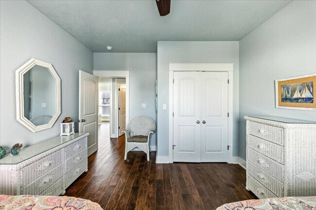 Building Photo - 876 Bowers Ln