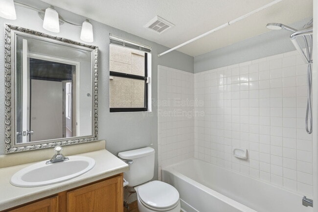 Building Photo - 10008 E Paseo San Ardo