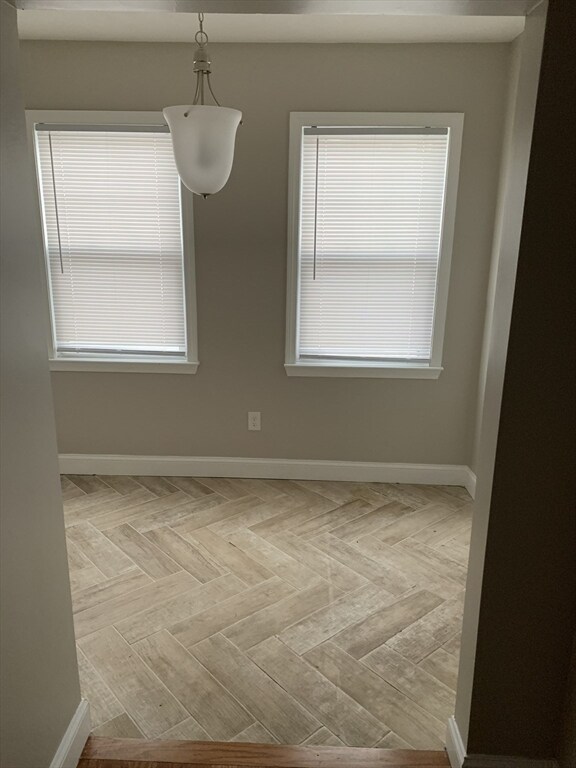 Building Photo - 15-17-17 Lorna Rd