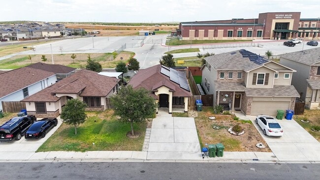 Building Photo - 4409 Gloria Dr