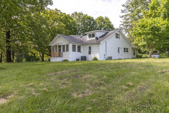 Building Photo - 9448 Lusk Rd