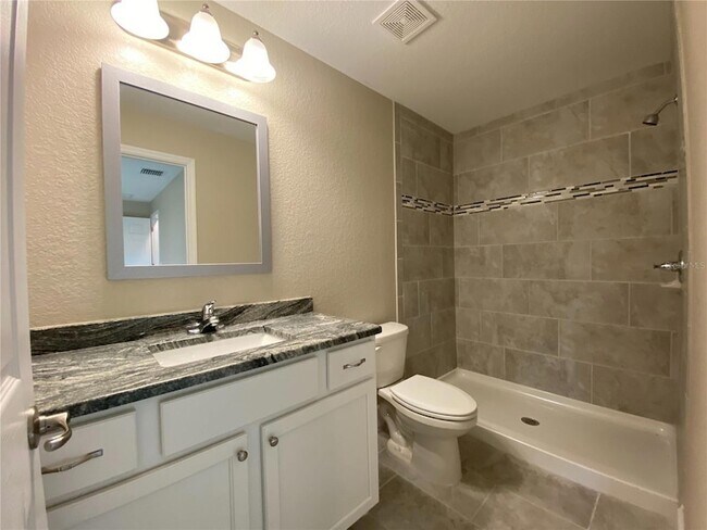 Building Photo - 3011 SW 140th Loop