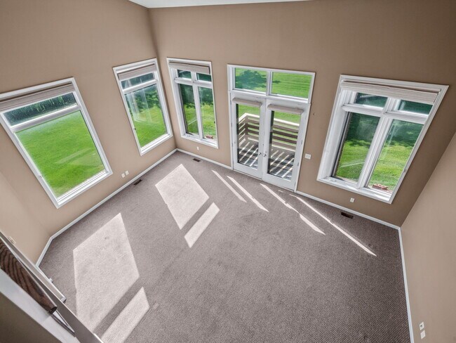 Building Photo - 1038 Lorenzo Ct