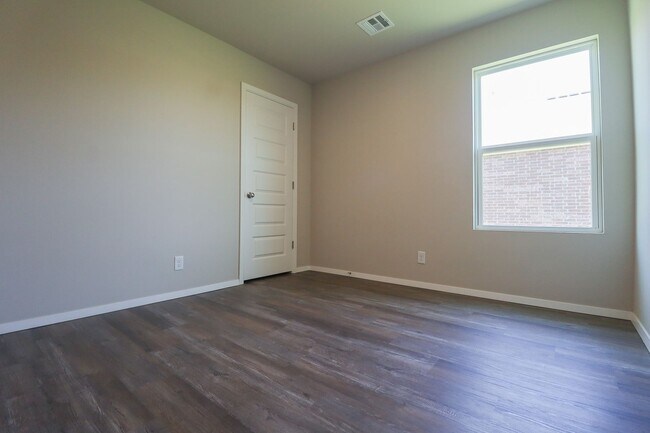 Building Photo - New Construction Home! 4 Bed 2 Bath With P...