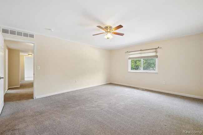 Building Photo - 7302 Parkway Ct
