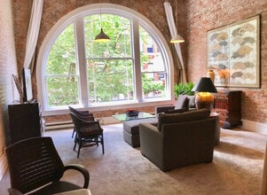 Building Photo - 114 1st Ave S