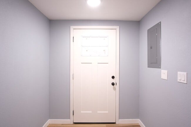 Building Photo - Perfect multi-family property! A 3-bed, 2-bath home for $2,300, plus a separate NEVER LIVED IN in...