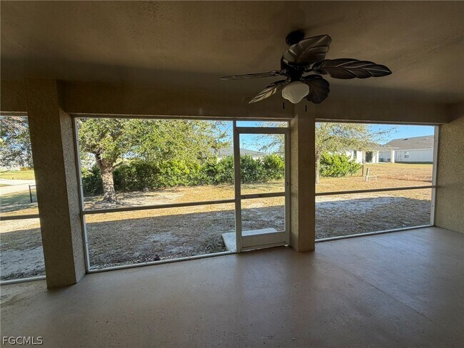 Building Photo - 2553 NW 21st Ave