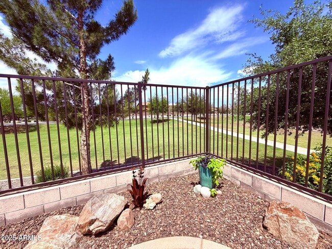 Building Photo - 3780 E Rakestraw Ln