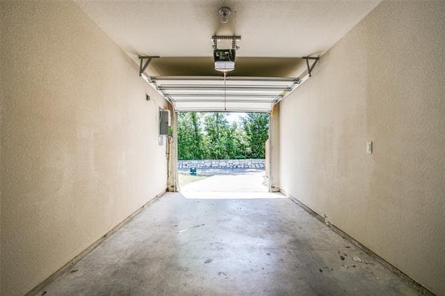 Building Photo - 2225 Colby Ln
