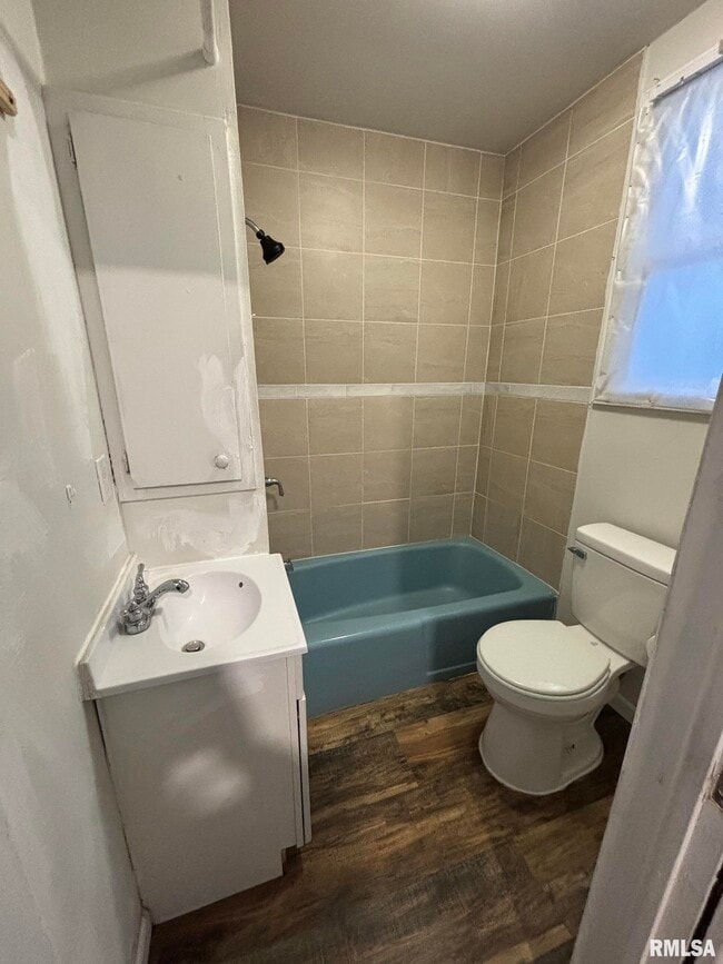 Building Photo - 707 E Nebraska Ave