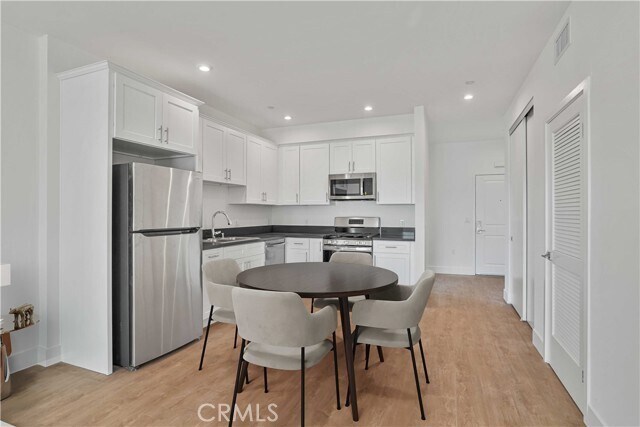 Building Photo - 8750 Sepulveda Blvd